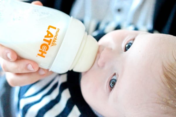 IMG_7309-2 Munchkin Latch Newborn Bottle Starter Set 8 Piece – Anti-Colic Baby Feeding Gift Set