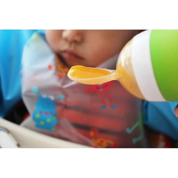 16638385651615065140-800x800 Munchkin Squeeze Baby Food Feeder 1 Pack – BPA Free Infant Feeding Spoon Bottle-Green